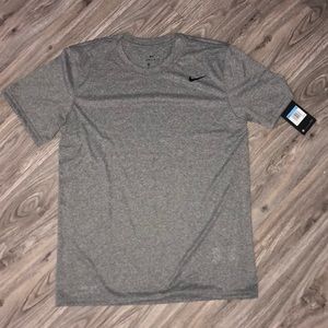 Men’s Nike Dry-Fit size M